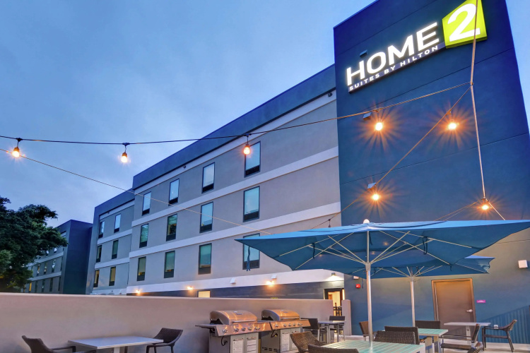 Home2 Suites By Hilton Pensacola I-10 At North Davis Hwy - Pensacola, FL