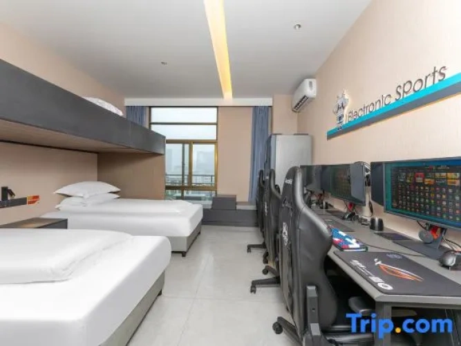 Standard Sextuple room