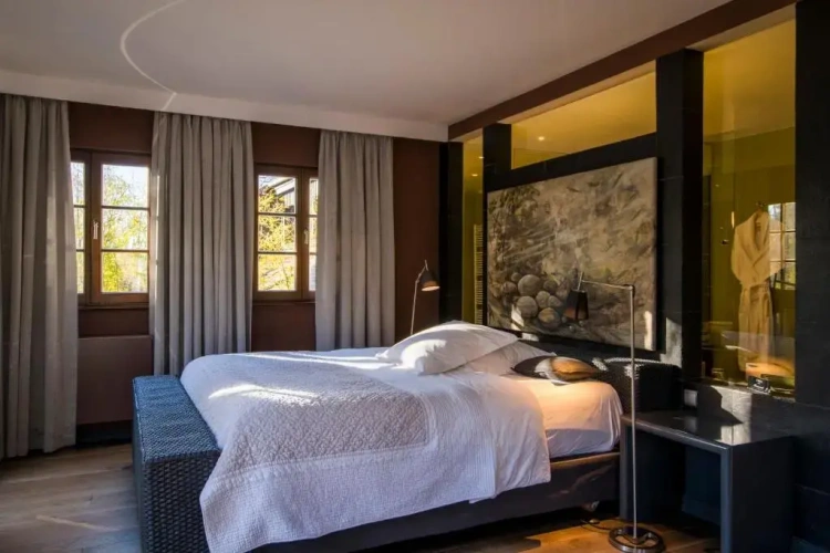 Suite with balcony