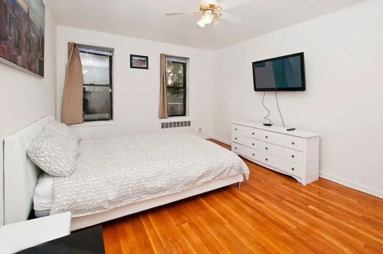 Renovated 2 BR on Upper East Side