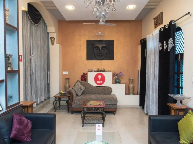 OYO Home 12830 Charming 3BHK