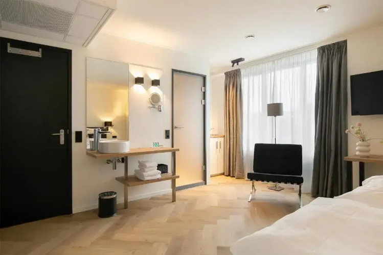 Snoozz Hotels