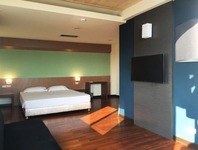Deluxe Double Suite