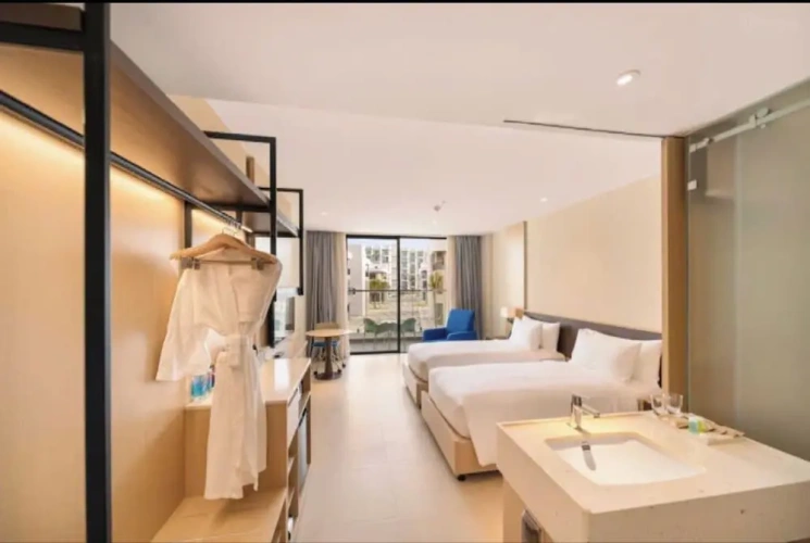 Premier Double room with balcony and with sea view