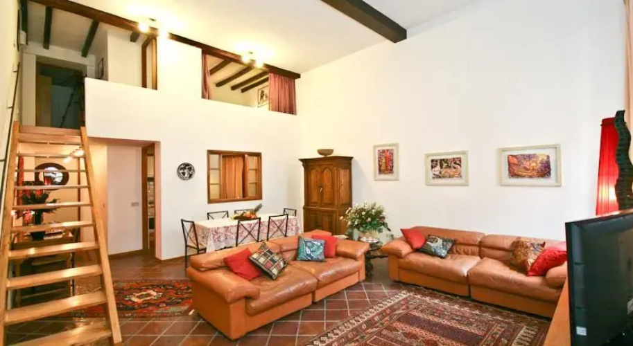 Bovari Apartment