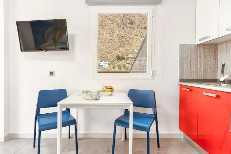 Deluxe Apartment with balcony