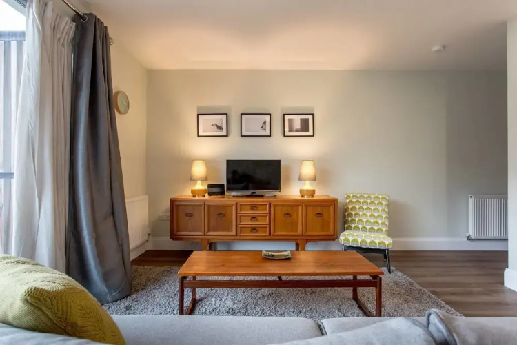 Chic Merchant City Apt. w/ Balcony