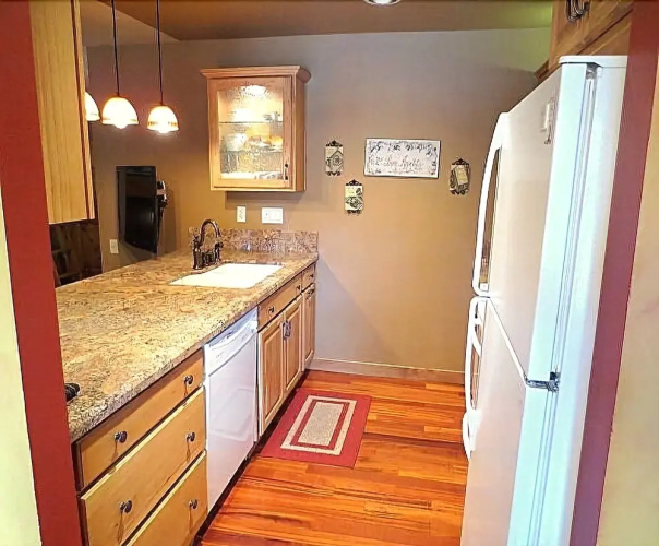 109 Premium Condo