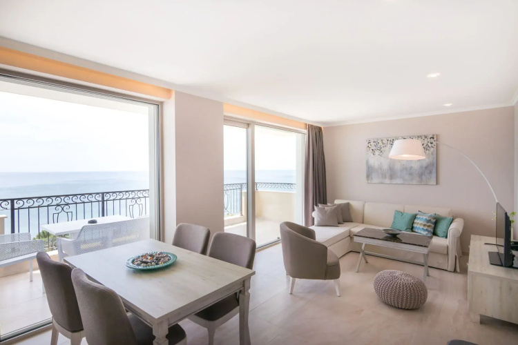 King Maron Beach Hotel & Spa