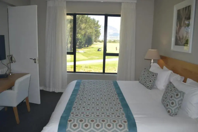 Pearl Valley Suite 504