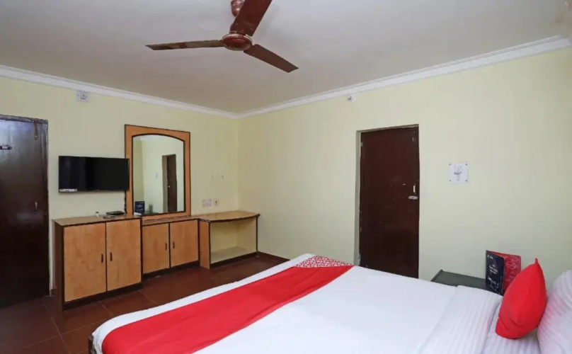 Hotel Maharaja by OYO Rooms
