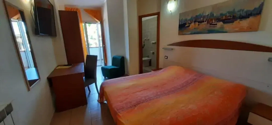 Classic Triple room