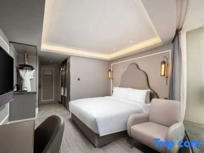 Deluxe Double room with view