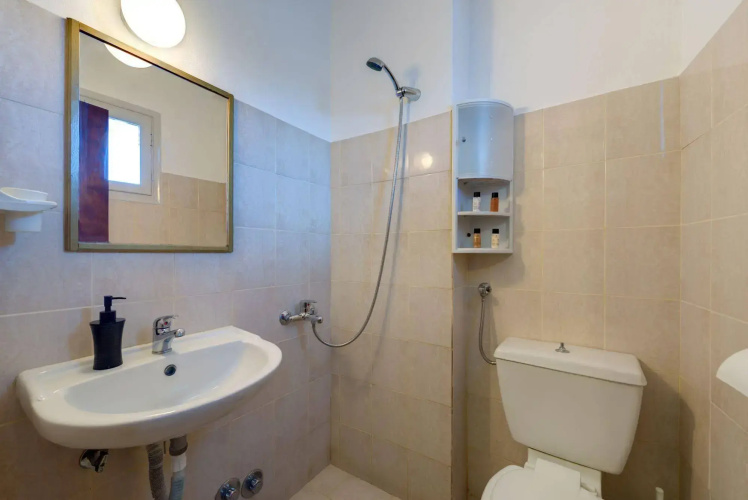 Onar Rooms & Studios