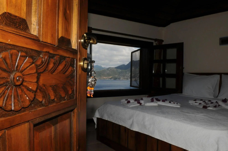 Loca Hotel