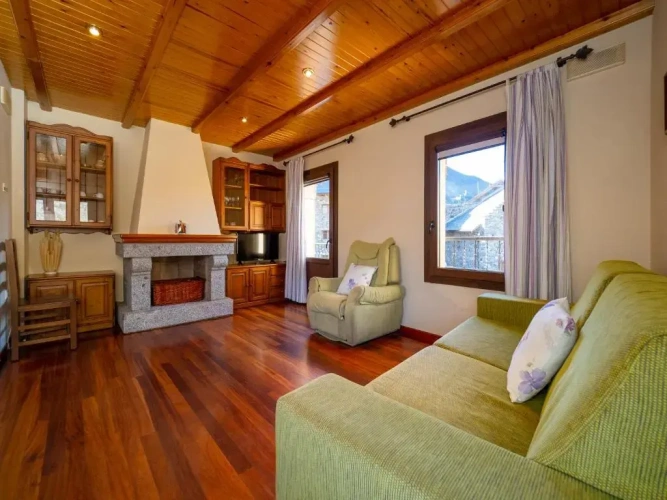 2 Bedrooms Apartment