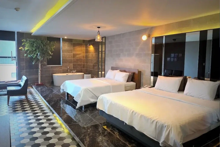 Twin Suite