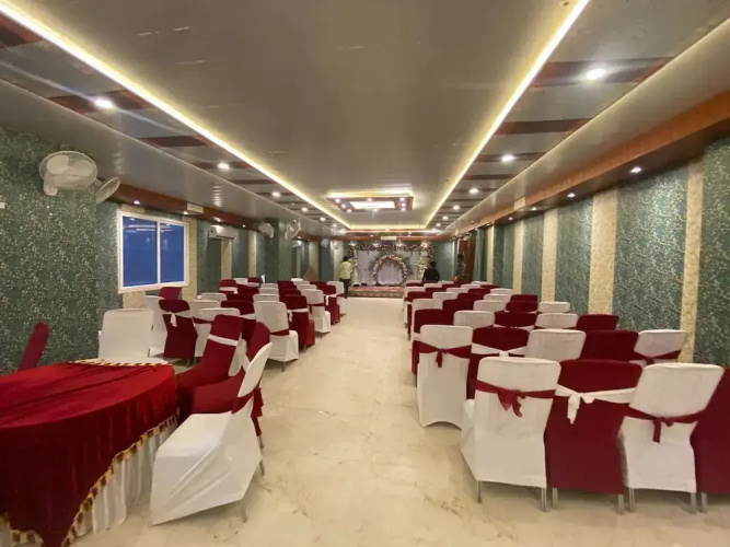 Hotel Varuna Grand