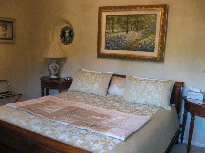 THE Doulton Luxury B&B