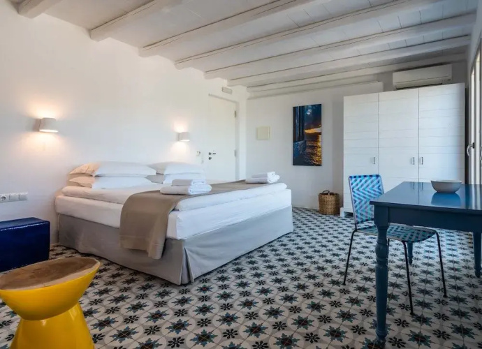 Milia Gi Suites