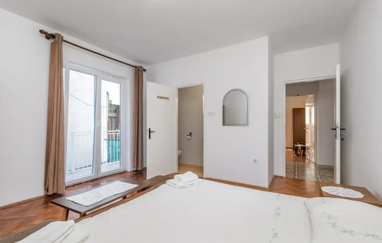Awesome Apartment in Rab With 2 Bedrooms