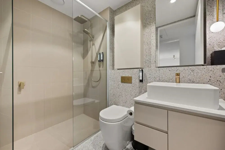 High-end 1-bed Pad in Braddon With Outdoor Dining