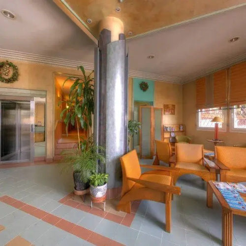 Tana Hotel