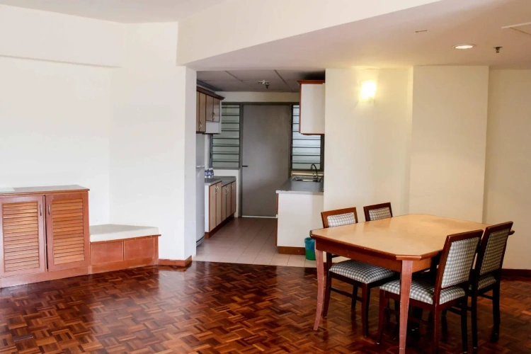 2 Bedrooms Apartment