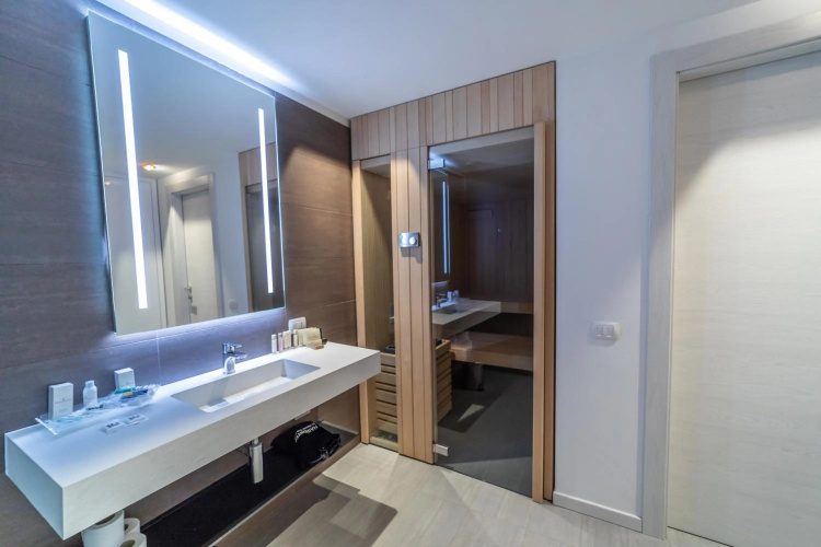 White Angel Hotel photo 19