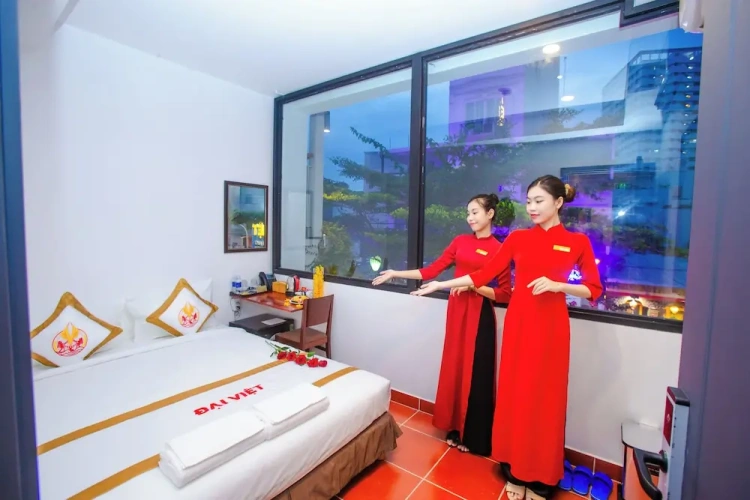Deluxe Double room with city view