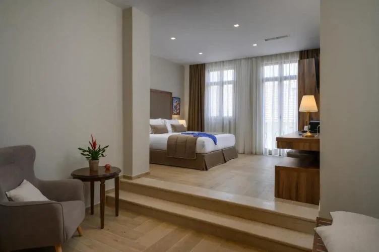 Premium Suite