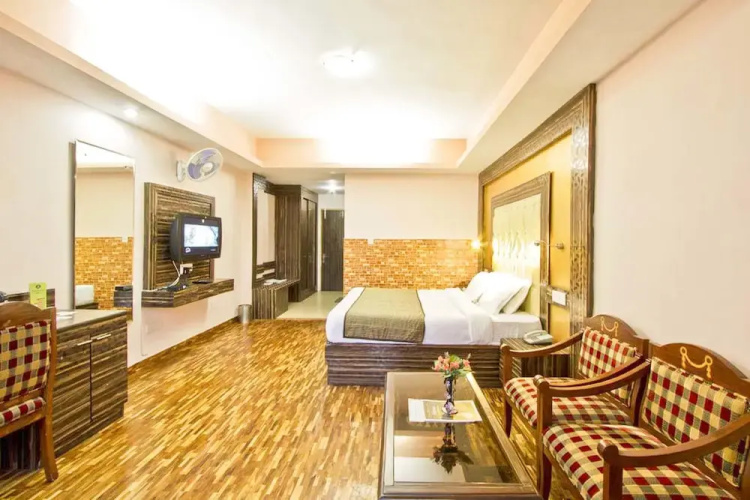 Royal Park Resort