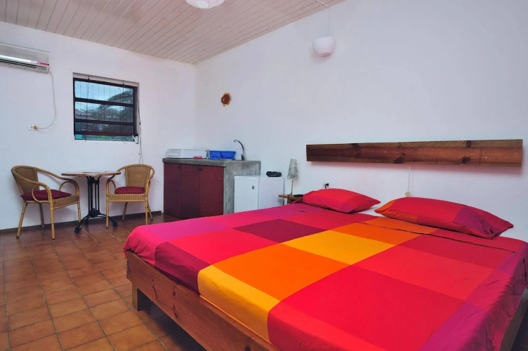 Dive Hut - Boutique Apartments