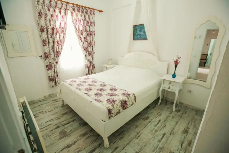 Aisem By Hire Alacati