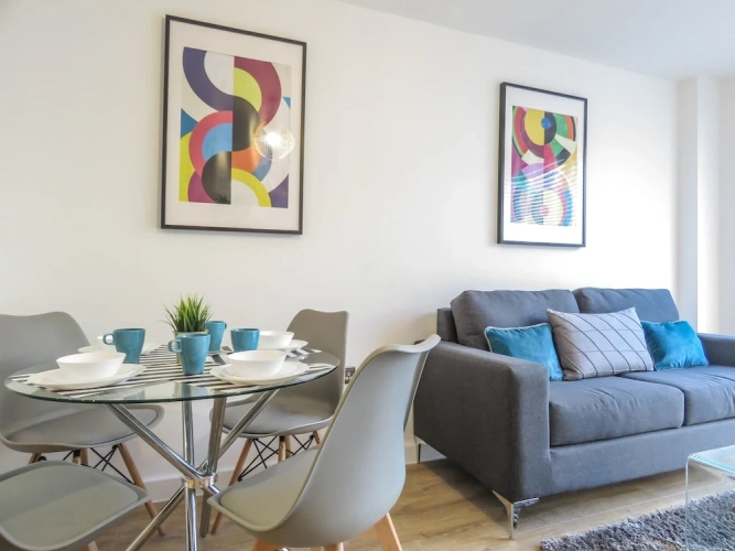 1 Bedroom Business Apartment