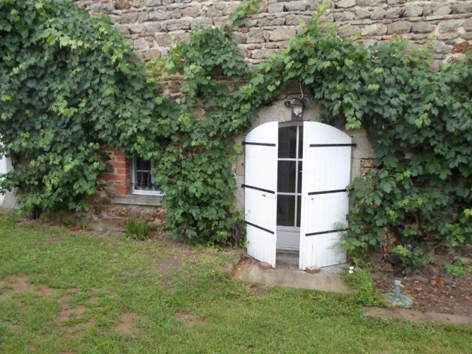 2 Bedrooms Cottage
