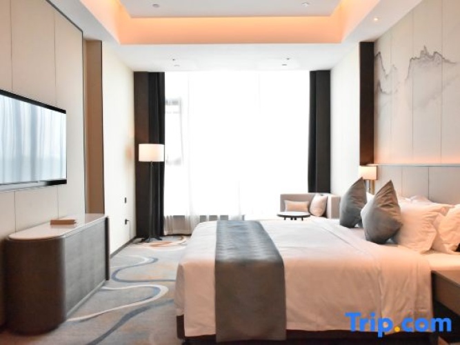 Deluxe Double Suite