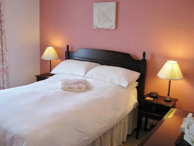 Dunedin Guest House
