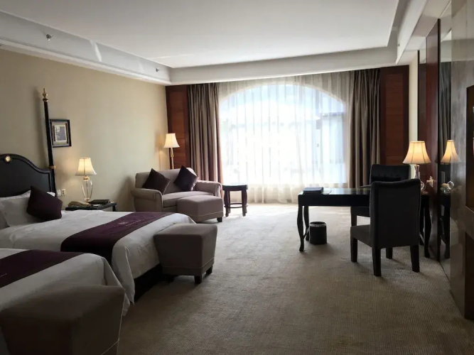 Foshan Green Lake Hot Spring Hotel