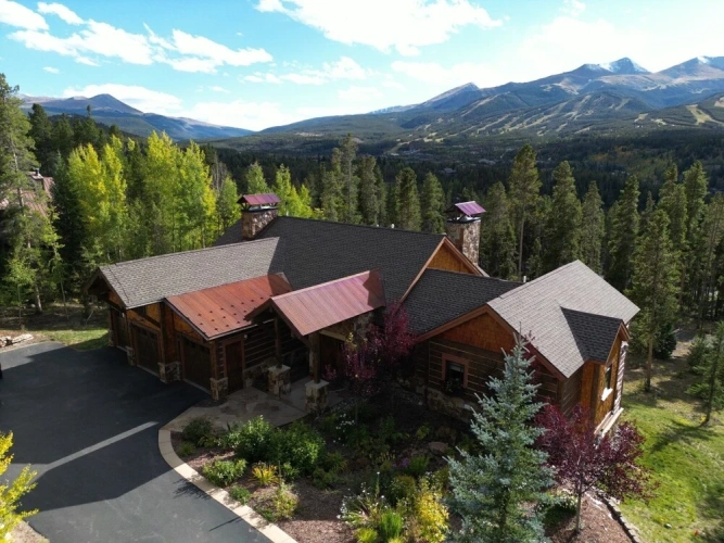 5 Bedrooms Cottage