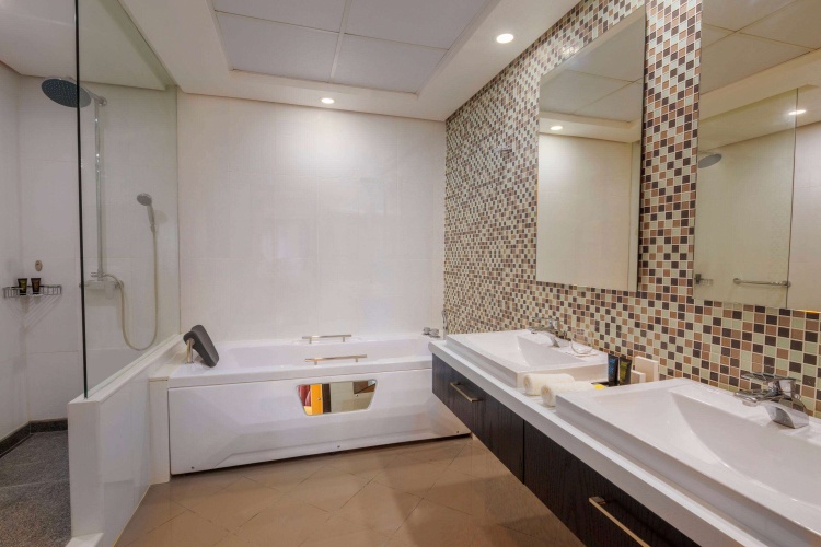 Ramada Hotel & Suites by Wyndham Amwaj Islands Manama photo 11