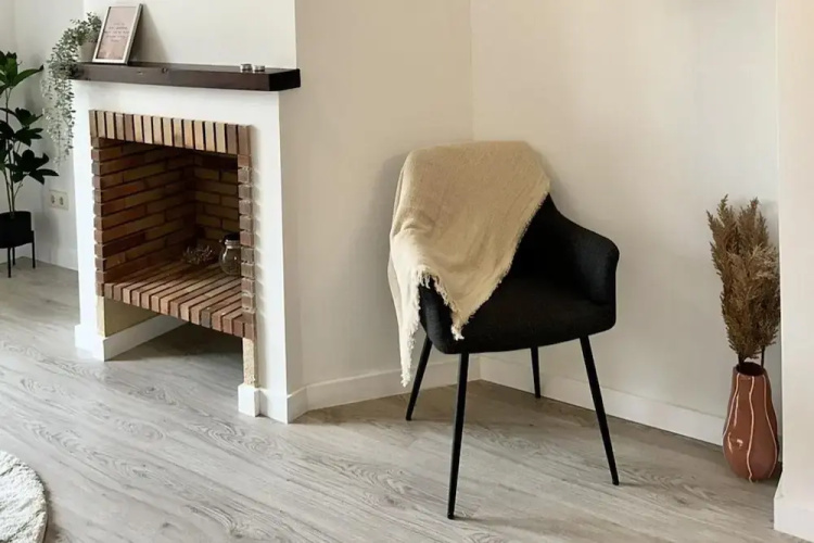 Hancinda Sleeps 4 With Free Parking