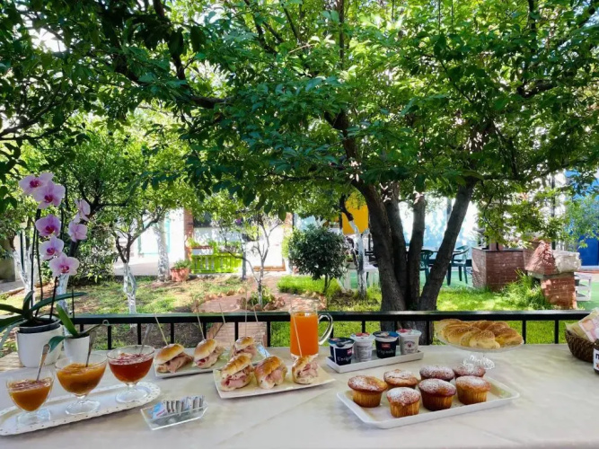 Alemar Bed  Breakfast