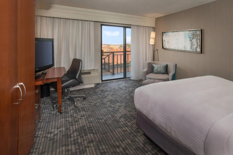 Courtyard by Marriott Gaithersburg Washingtonian Center