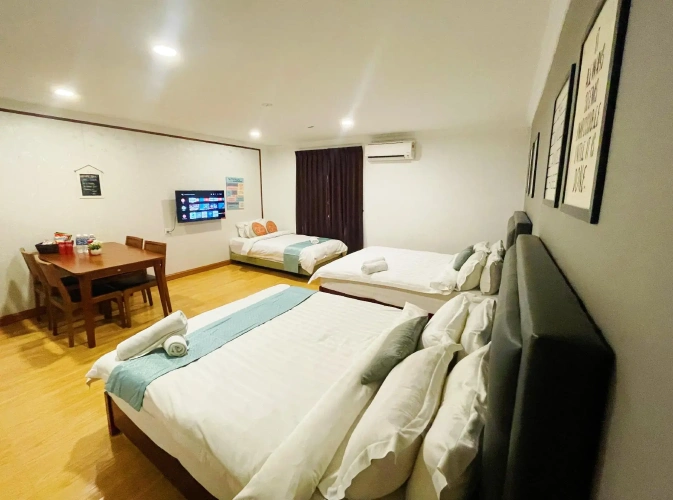 Deluxe Family Suite