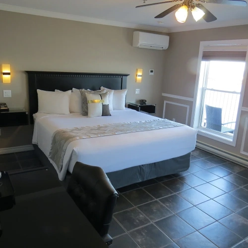 Double Suite with balcony and with ocean view