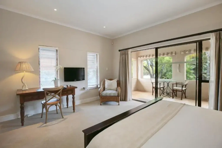Suite with balcony