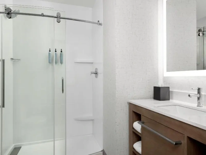 1 Bedroom Double Suite