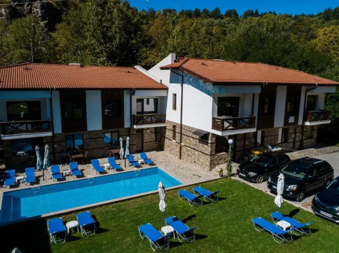Relax Houses