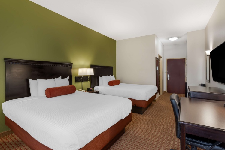 Standard Quadruple room